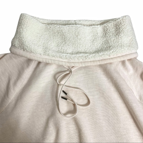 NWT Tek Gear Women’s Sherpa Funnel Cowl Neck Fleece Pullover, Pale Pink - Picture 7 of 9